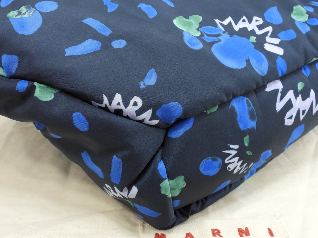 マルニ クロスボディバッグ Puff ナイロン紺 バムバッグ 斜め掛けショルダーバッグ 極美品@ 1