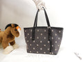 Jimmy Choo Sasha S borsa tote in pelle nera con borchie a stelle, finiture color argento @ 1
