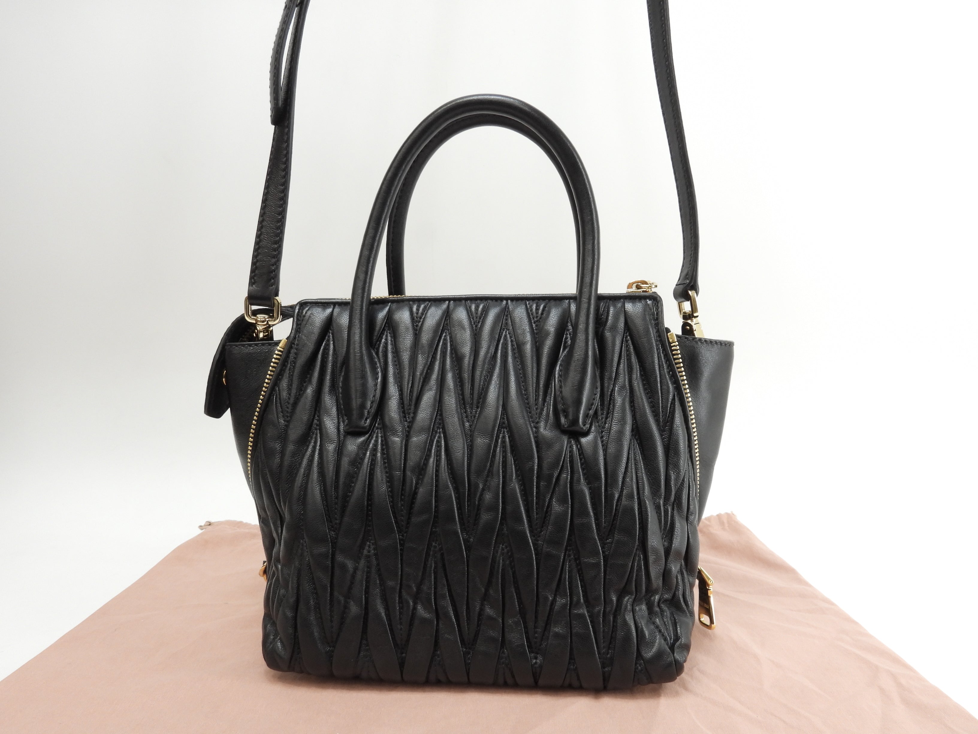 Borsa a mano Miu Miu mini con tracolla, pelle nera Matelassé, tote, pochette, condizioni eccellenti @198/B