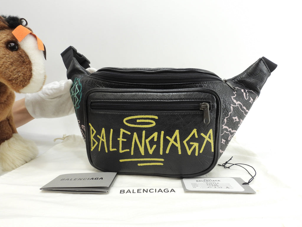 Borsa a tracolla Balenciaga Belt Bag Graffiti in pelle nera, ottime condizioni @ 10