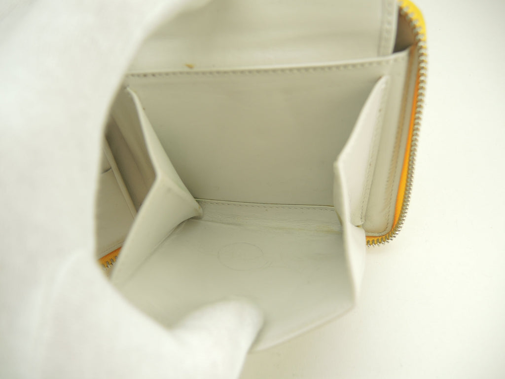 Portafoglio Loewe Square Zip Anagram in pelle gialla con cerniera, a due scomparti @101847