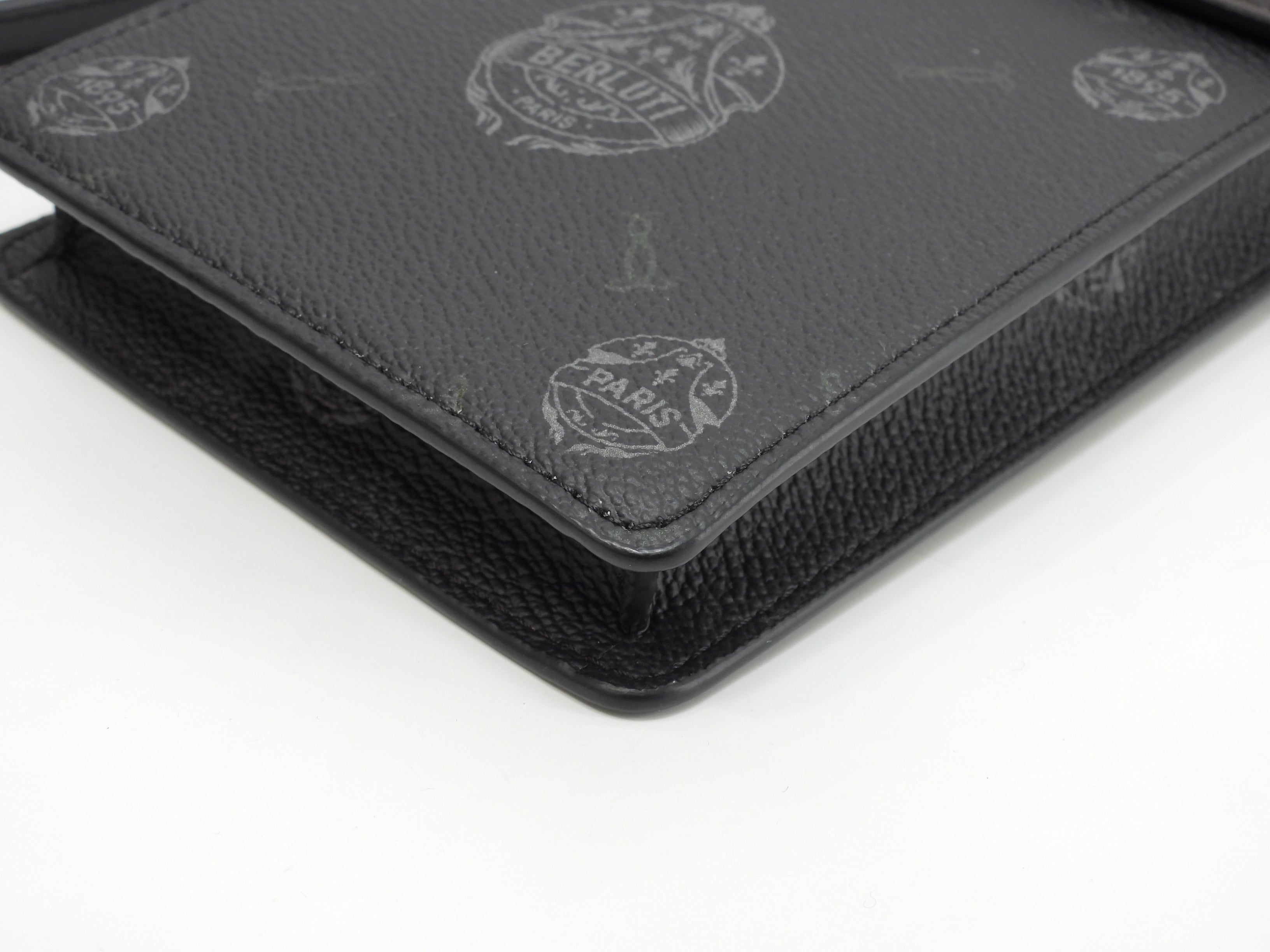 Berluti mini pochette Signature in pelle nera e marrone borsa a tracolla portacellulare, ottime condizioni @G0220