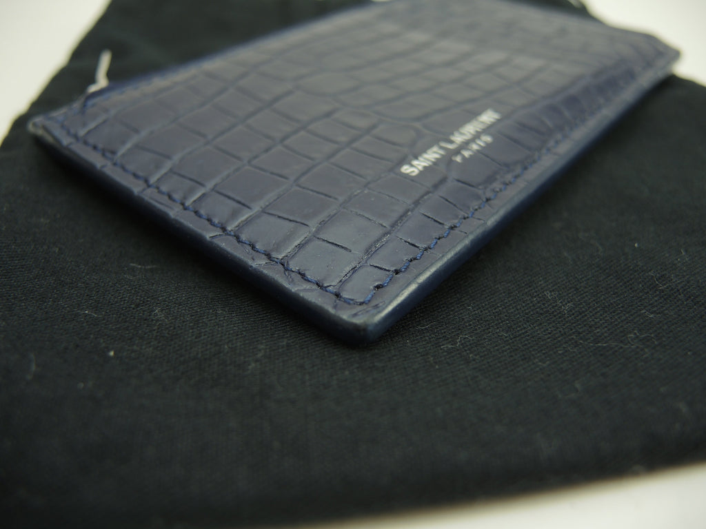 Saint Laurent Portacarte YSL in pelle effetto coccodrillo blu con scomparti per carte e portamonete @MRT458583-0718