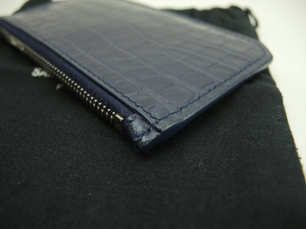 Saint Laurent Portacarte YSL in pelle effetto coccodrillo blu con scomparti per carte e portamonete @MRT458583-0718