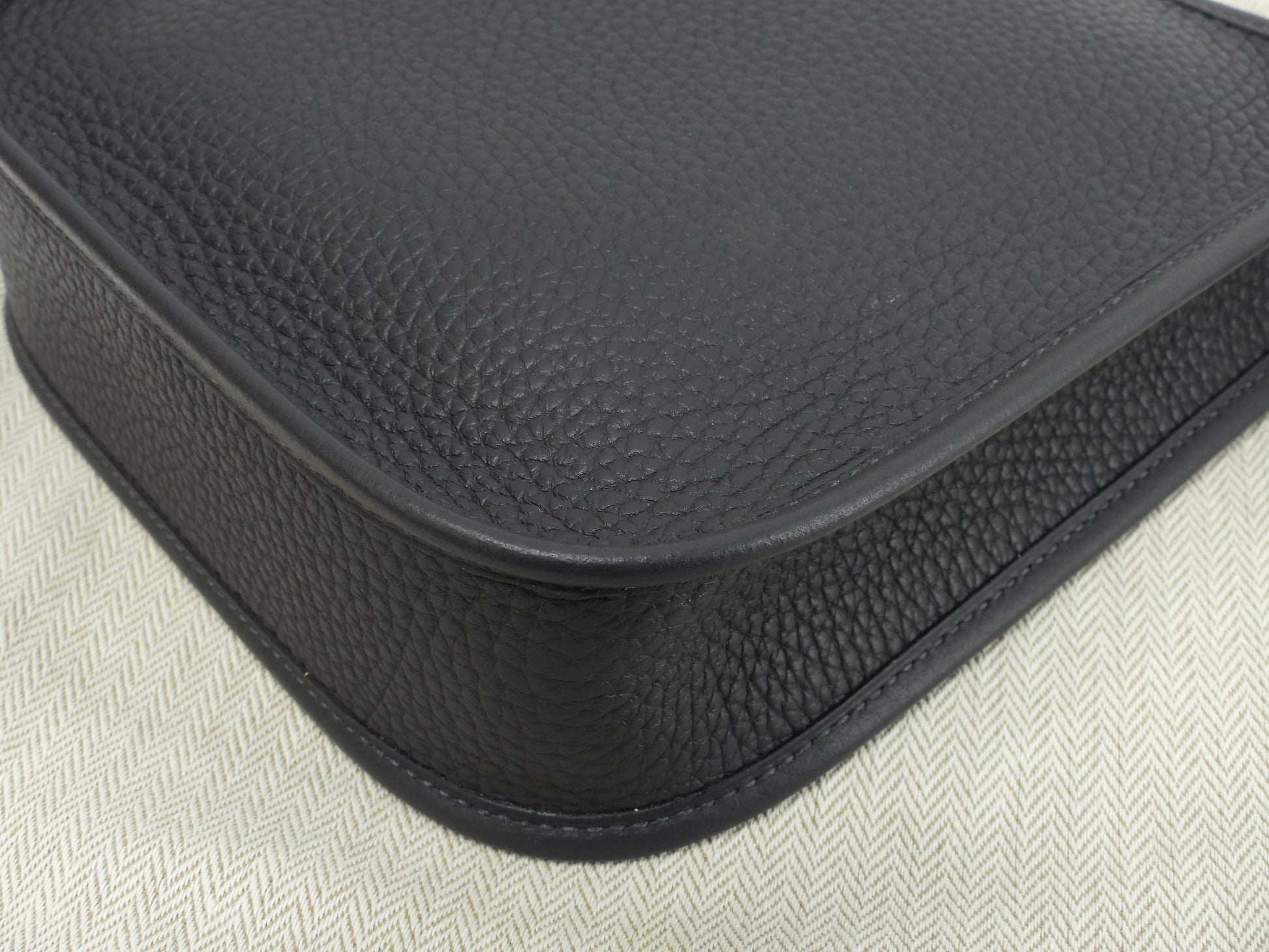 エルメス エヴリンTPM トリヨンクレマンス 紺 ポシェットバッグ ゴールド金具 新品@W 3