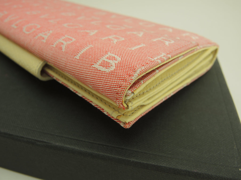 Portafoglio lungo Bulgari Bulgari con doppia patta in cotone/pelle rosa/crema, nuovo di zecca@ABEBEA