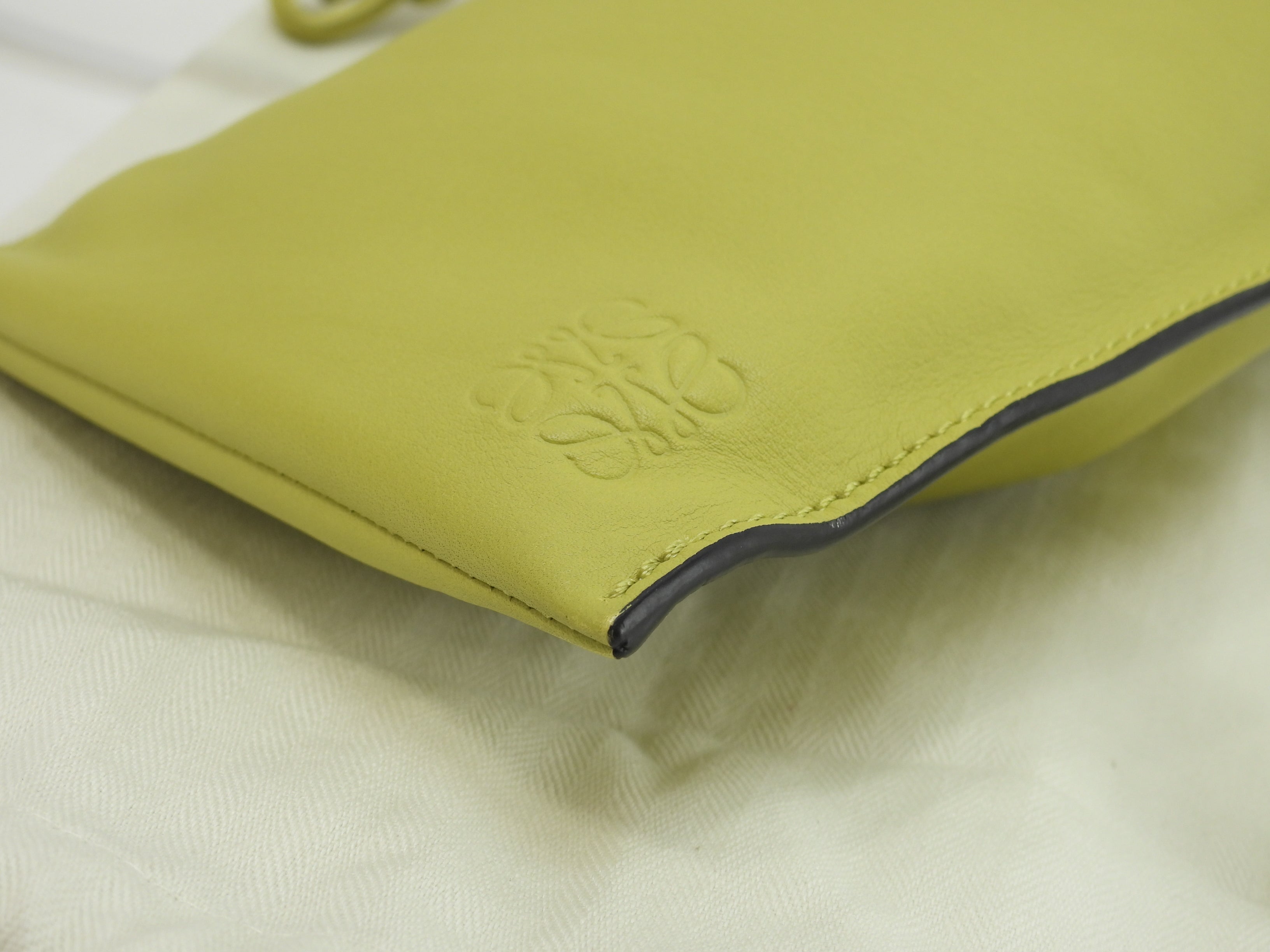 Loewe mini pochette Flamenco Pocket in pelle gialla, borsa a tracolla, custodia per telefono, mai usata @522145