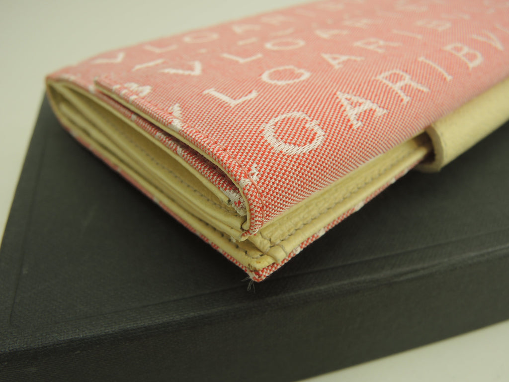 Portafoglio lungo Bulgari Bulgari con doppia patta in cotone/pelle rosa/crema, nuovo di zecca@ABEBEA