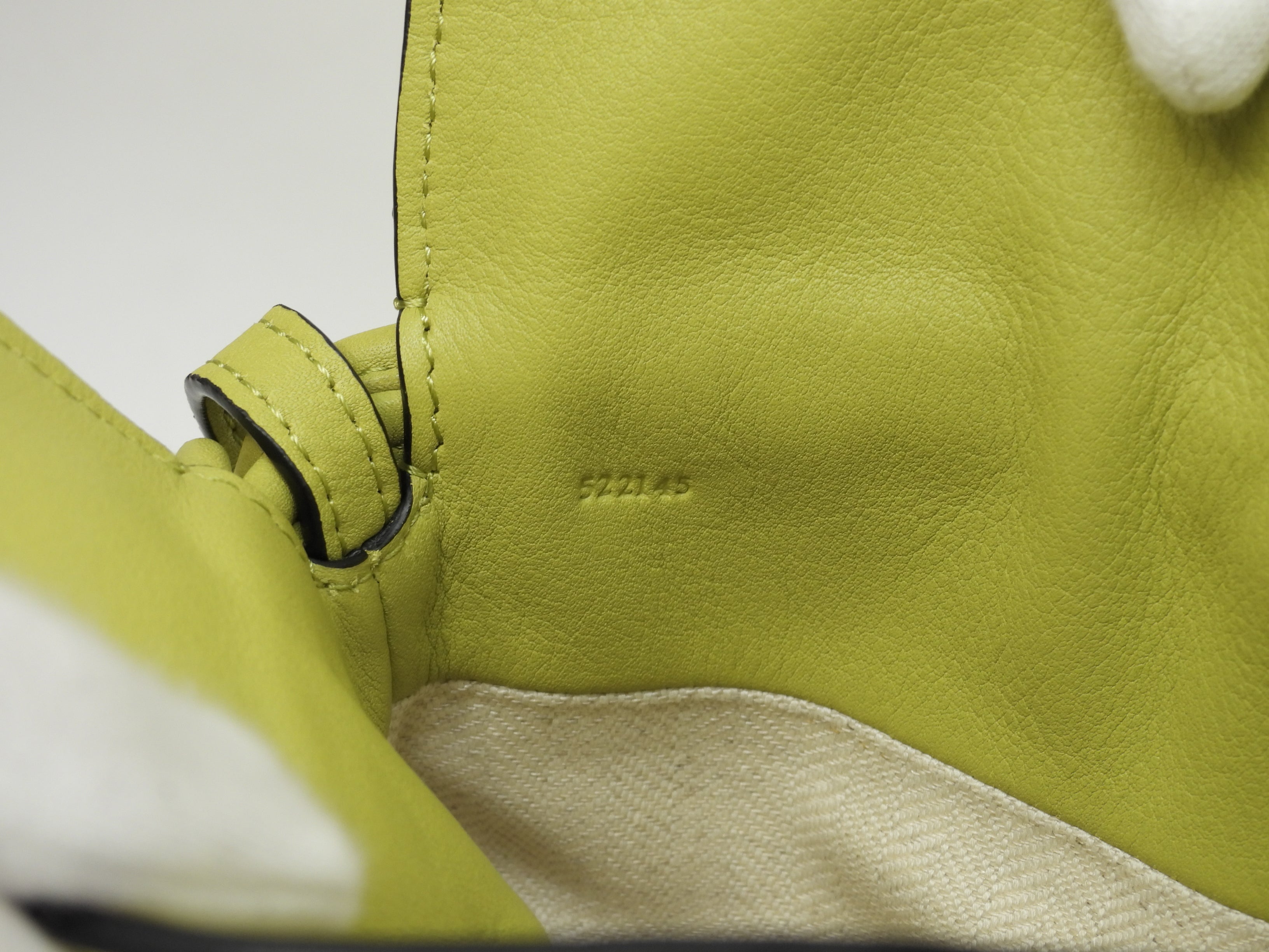 Loewe mini pochette Flamenco Pocket in pelle gialla, borsa a tracolla, custodia per telefono, mai usata @522145