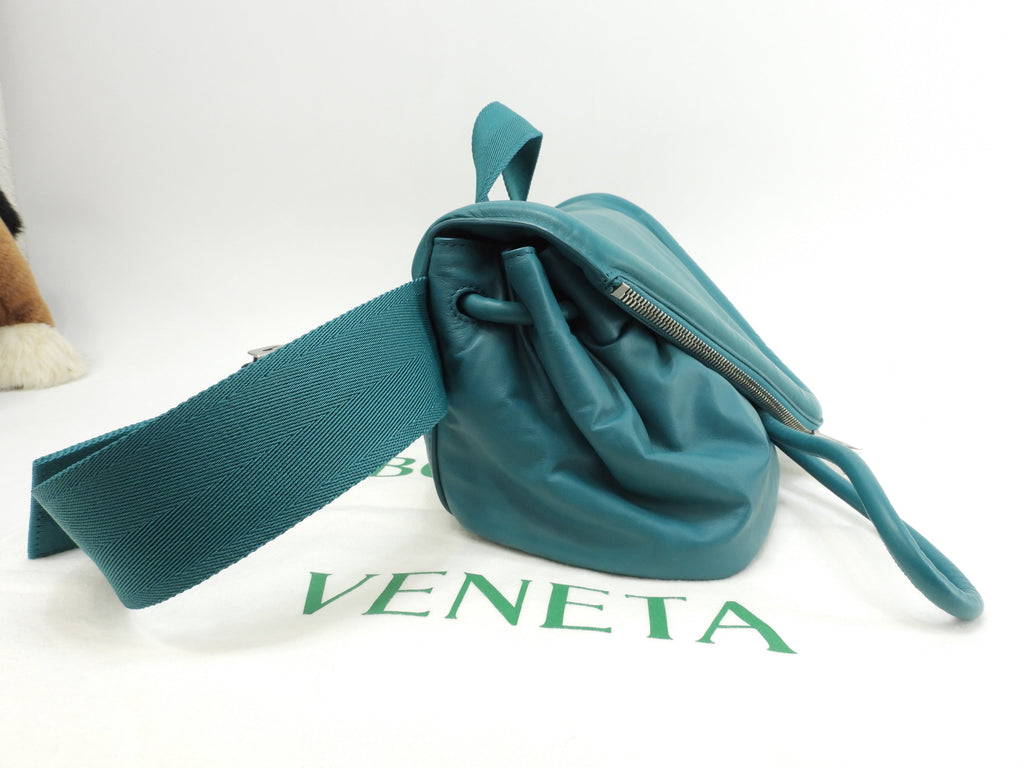 Bottega Veneta marsupio BEEK in pelle media/Mallard, mai usato@P01568044T