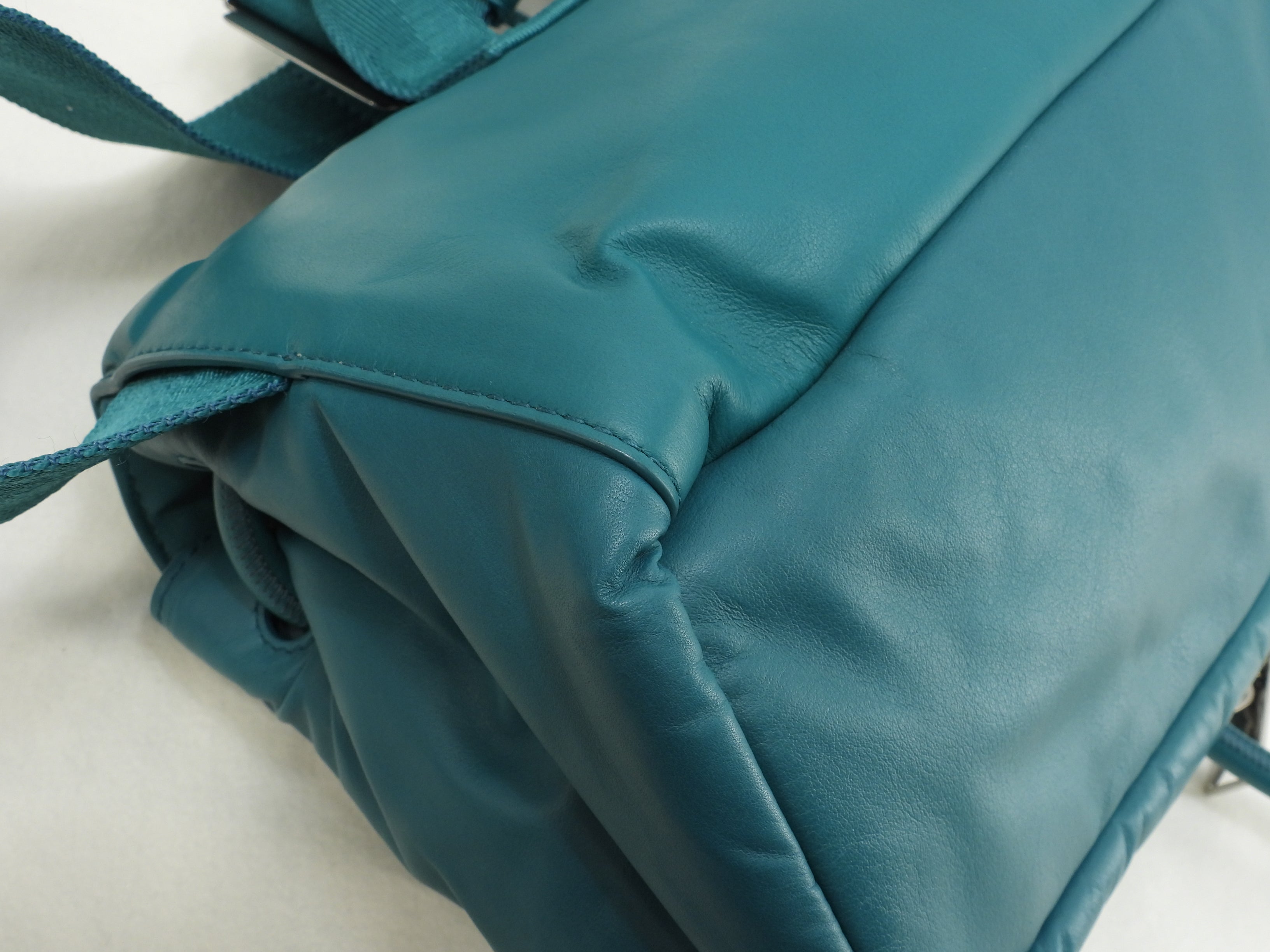 Bottega Veneta marsupio BEEK in pelle media/Mallard, mai usato@P01568044T