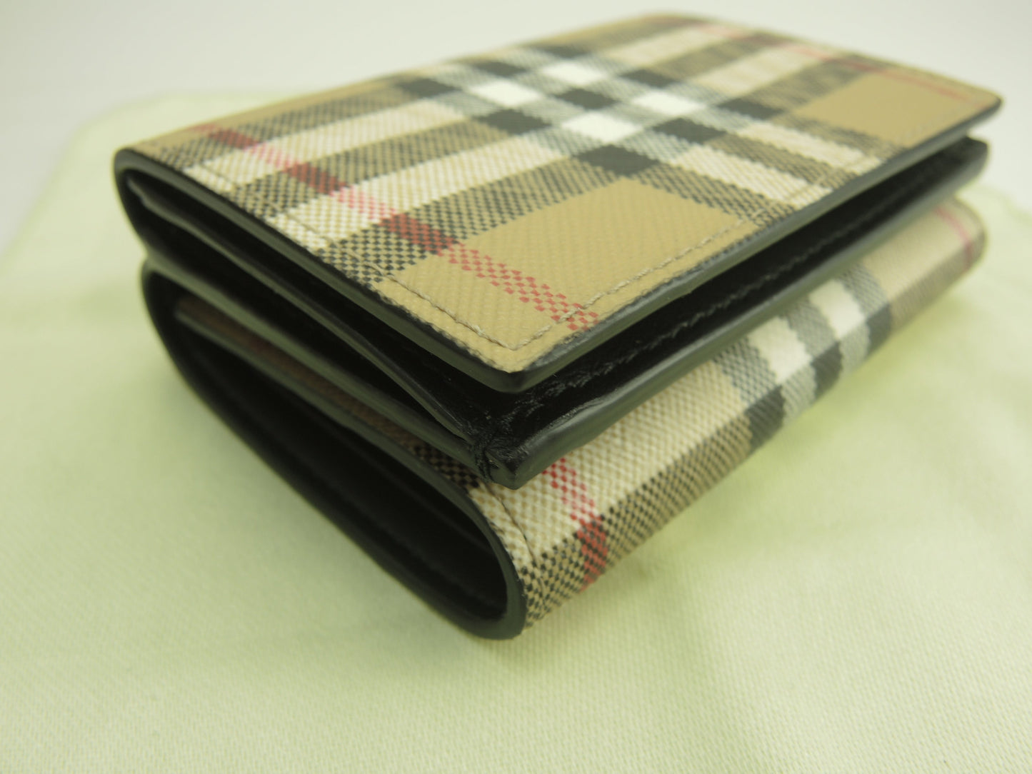 Burberry Mini portafoglio a scacchi in PVC/pelle Portafoglio a 3 ante Piccolo portafoglio Inutilizzato@MDTITSIC70CHI
