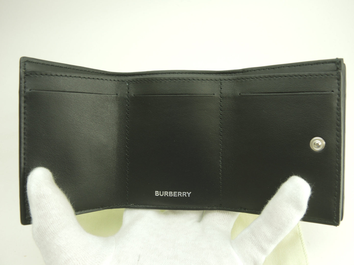 Burberry Mini portafoglio a scacchi in PVC/pelle Portafoglio a 3 ante Piccolo portafoglio Inutilizzato@MDTITSIC70CHI