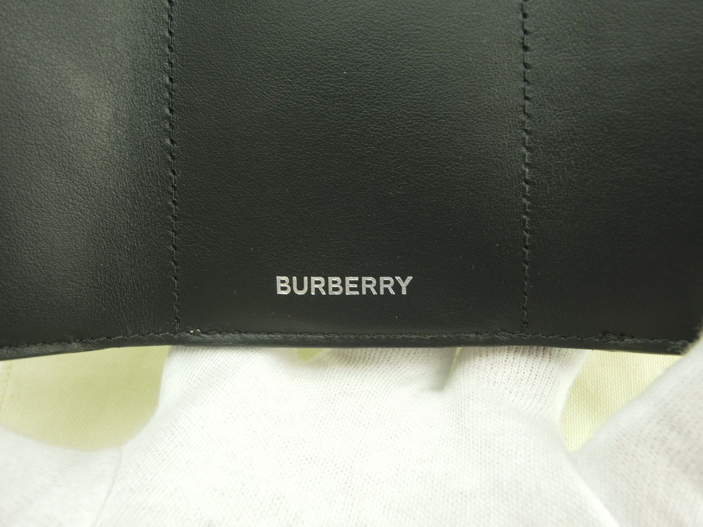 Burberry Mini portafoglio a scacchi in PVC/pelle Portafoglio a 3 ante Piccolo portafoglio Inutilizzato@MDTITSIC70CHI