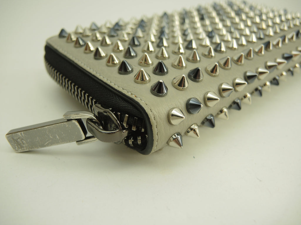 Christian Louboutin portafoglio lungo con zip e borchie, pelle grigia@ 65