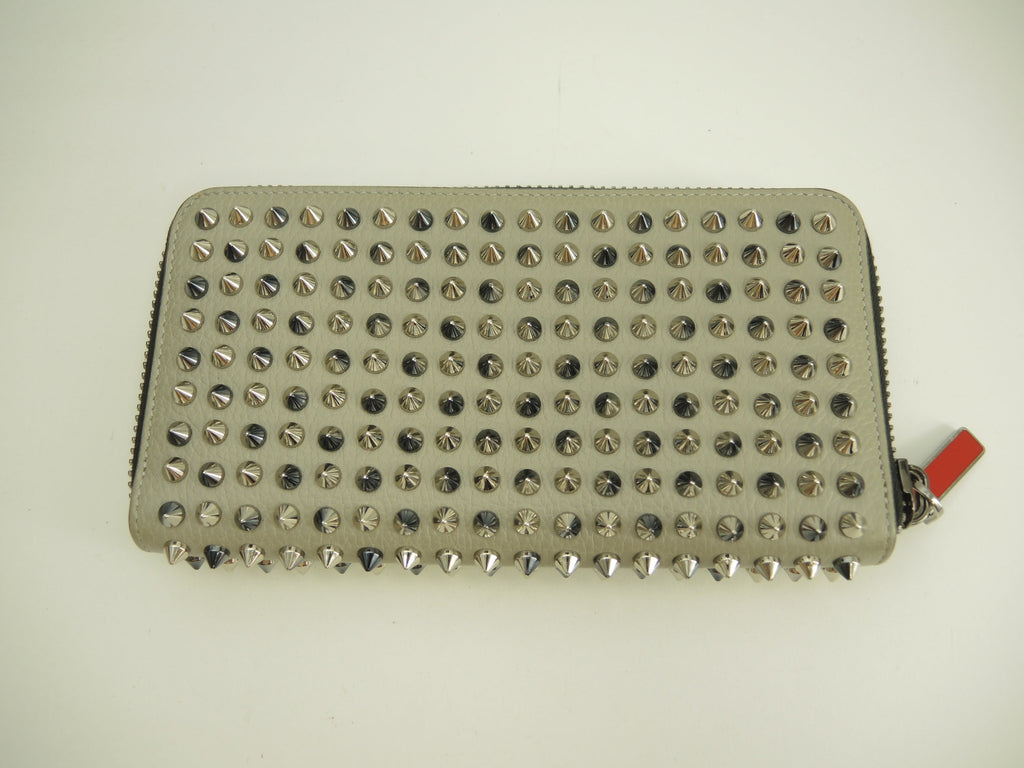 Christian Louboutin portafoglio lungo con zip e borchie, pelle grigia@ 65