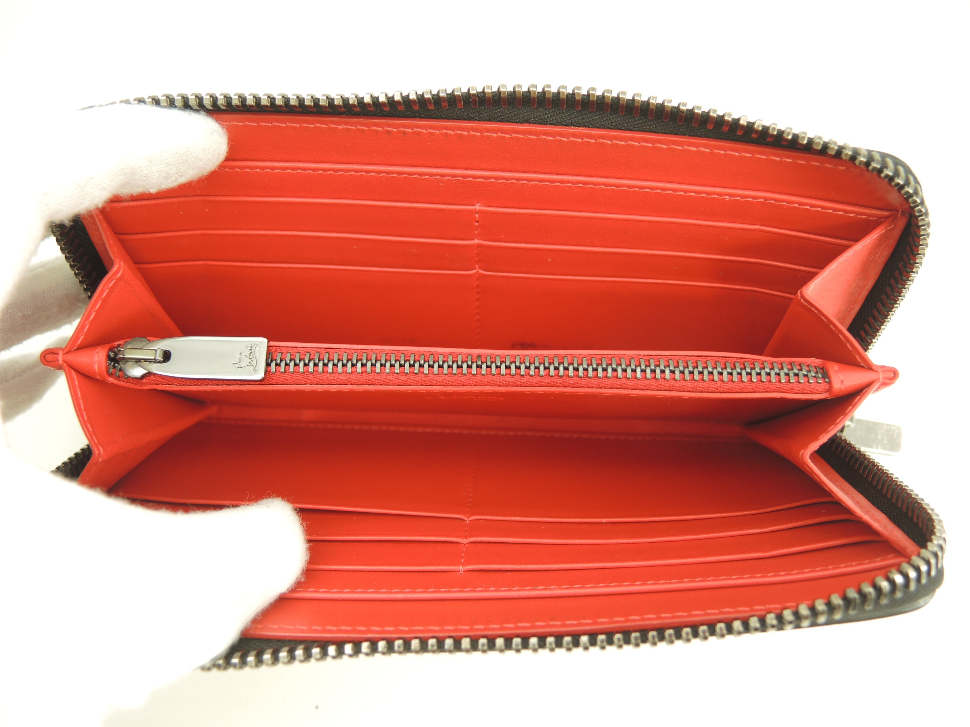 Christian Louboutin portafoglio lungo con zip e borchie, pelle grigia@ 65