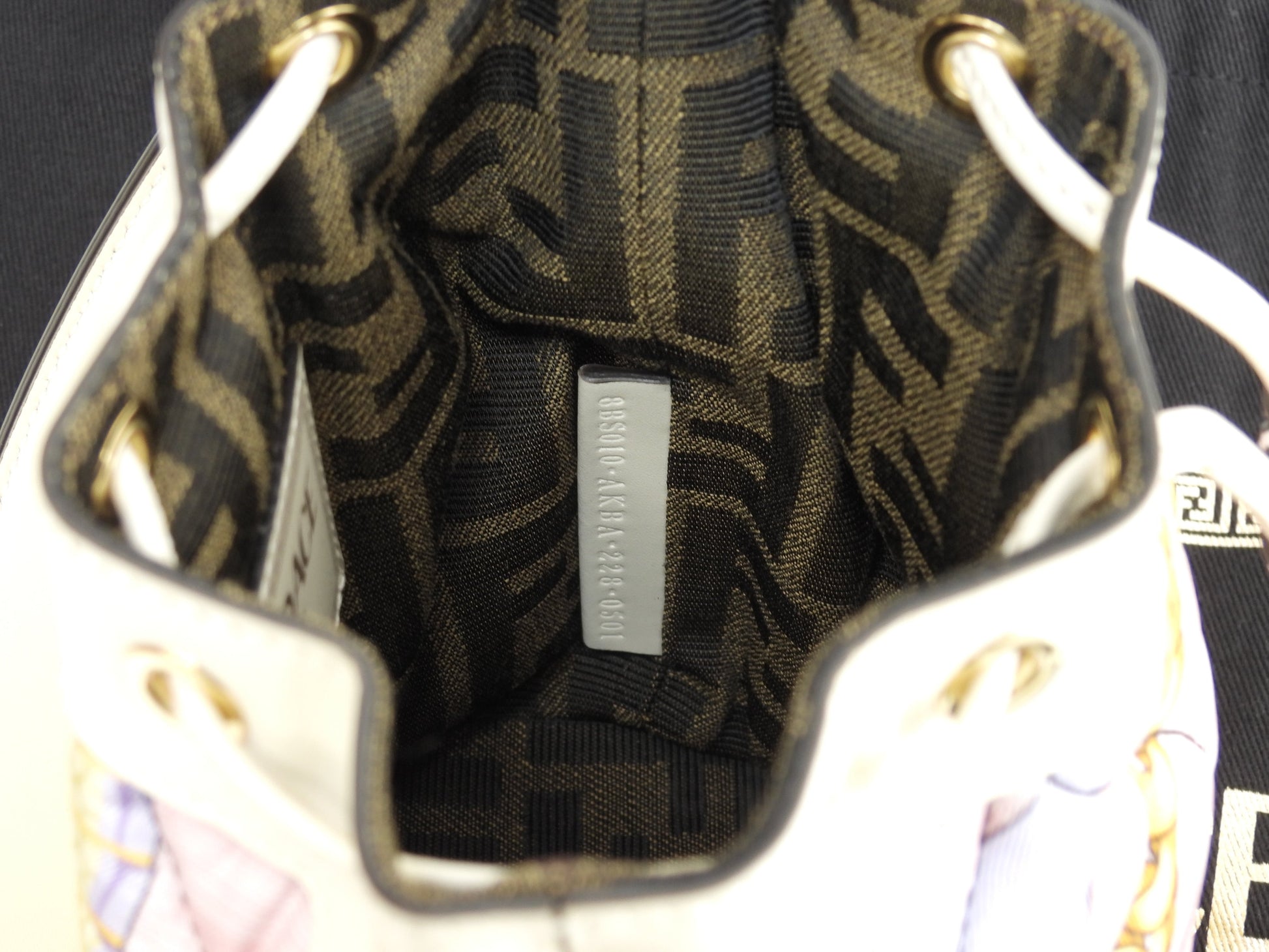 フェンディ ハンドバッグ モントレゾール フェンダーチェ ポシェット 未使用@ 6
