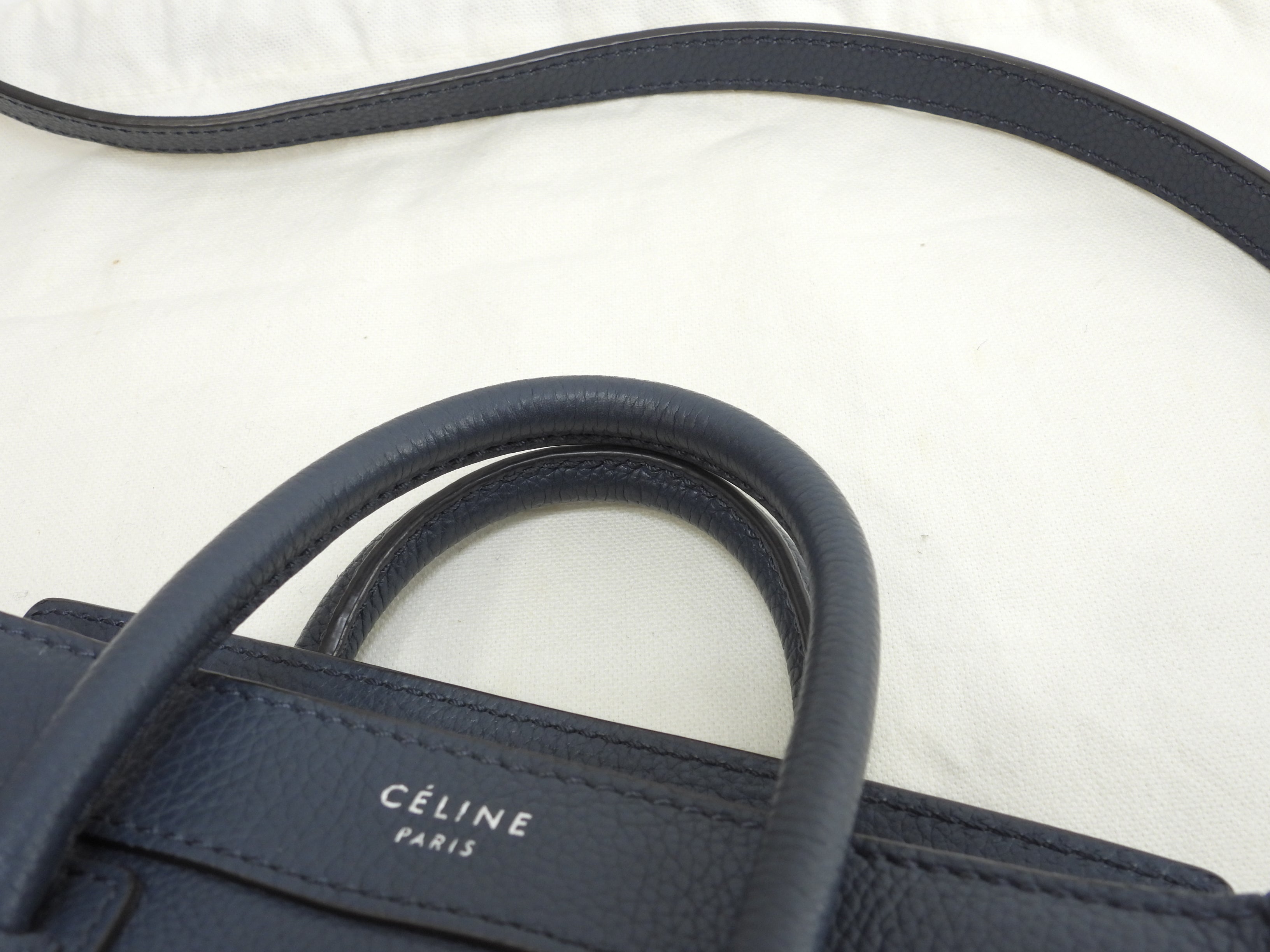Celine Luggage Nano in pelle blu scuro, pochette, mini borsa a mano, borsa a tracolla @F-ZP-0133