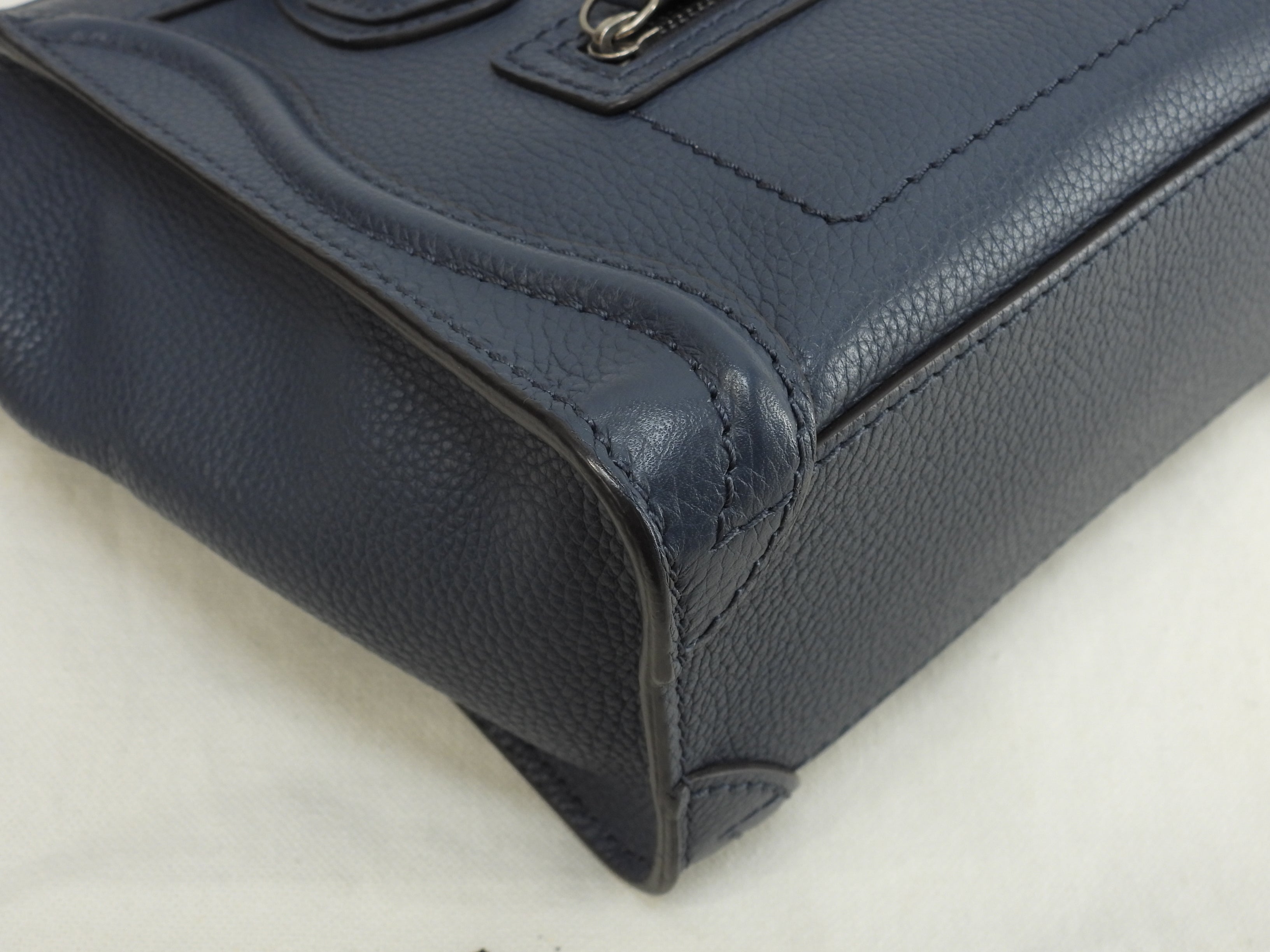 Celine Luggage Nano in pelle blu scuro, pochette, mini borsa a mano, borsa a tracolla @F-ZP-0133