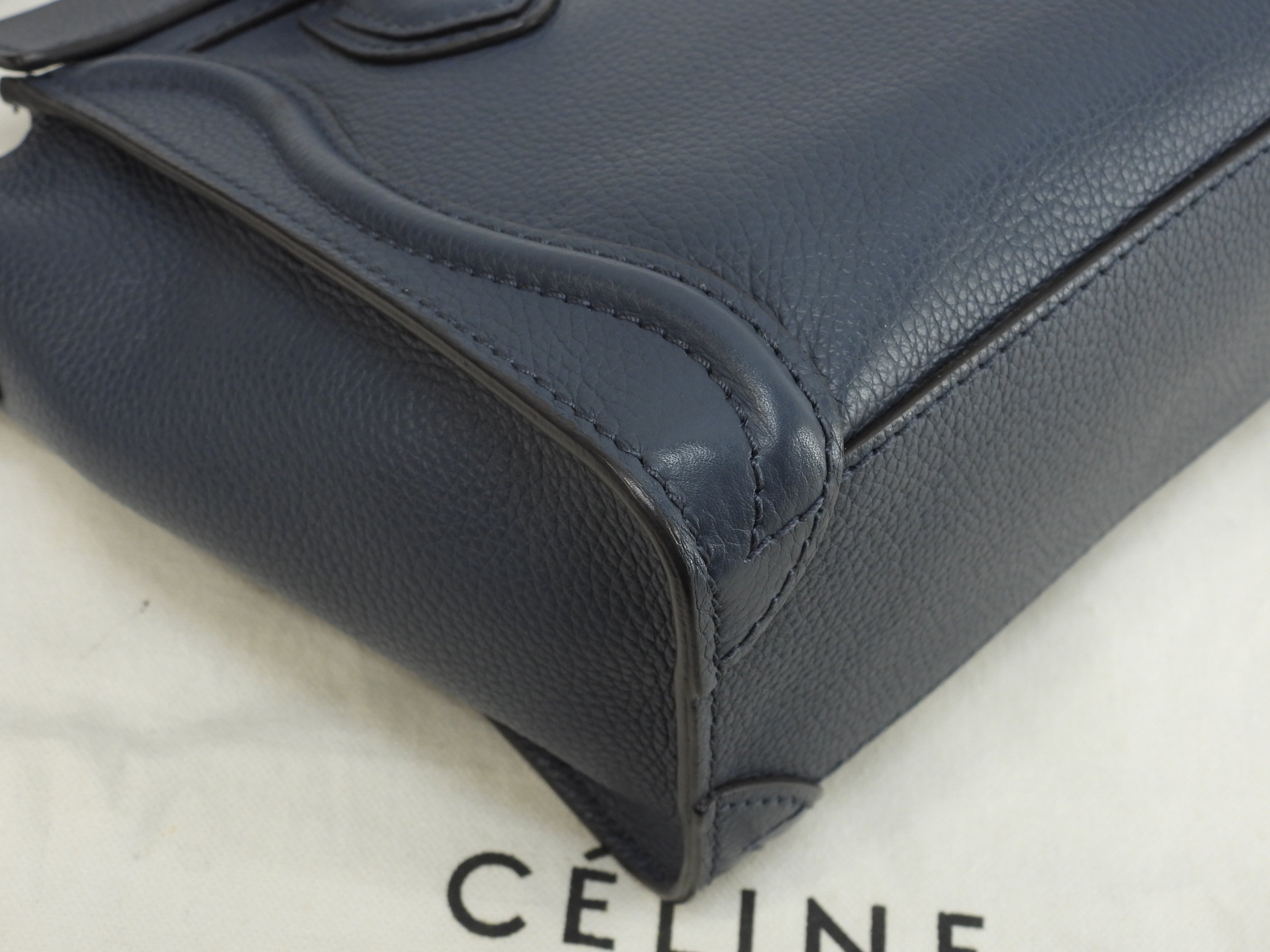 Celine Luggage Nano in pelle blu scuro, pochette, mini borsa a mano, borsa a tracolla @F-ZP-0133