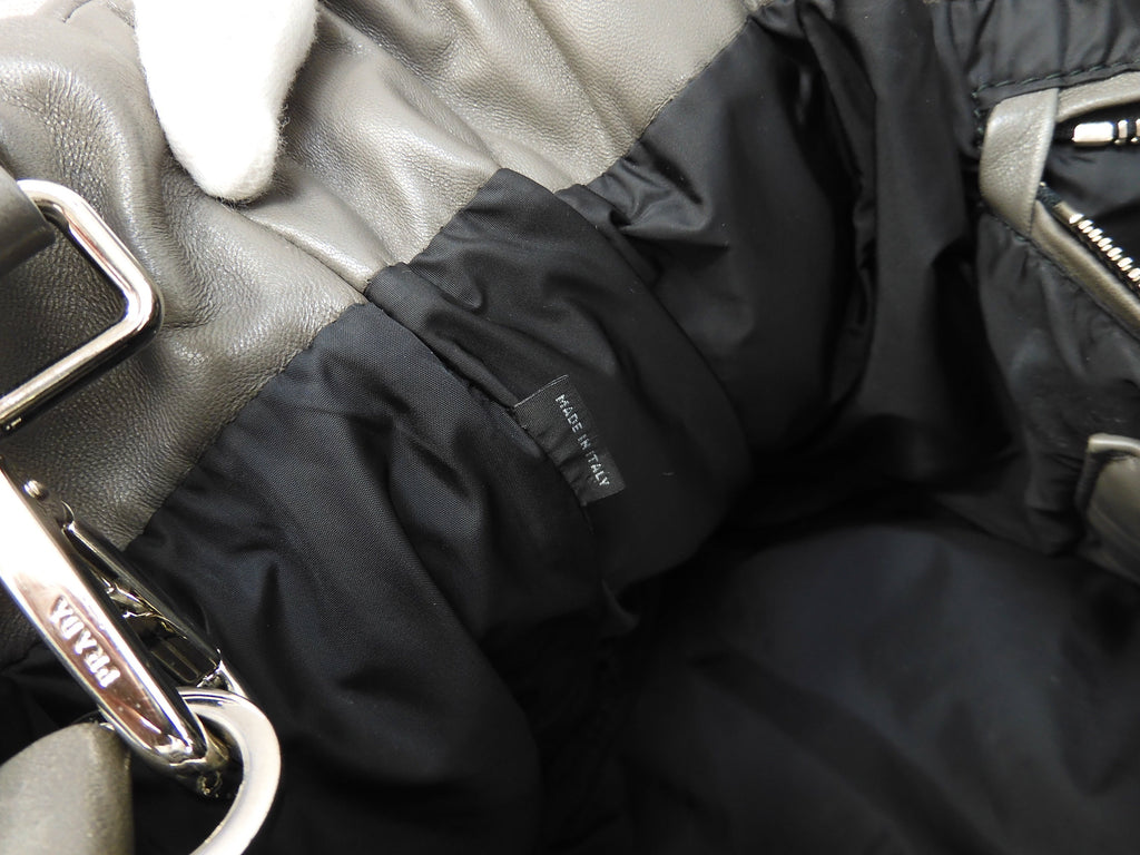 Prada Canapa GM con s Bomba in pelle di agnello grigia Borsa a mano grande con tracolla Ottime condizioni @ 11