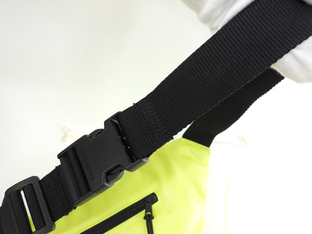 Balenciaga Borsa a cintura grande Every Day in pelle fluorescente gialla, borsa a tracolla @ 39