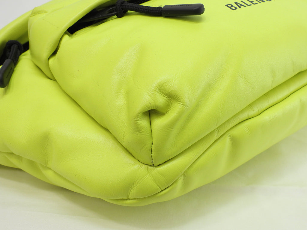 Balenciaga Borsa a cintura grande Every Day in pelle fluorescente gialla, borsa a tracolla @ 39