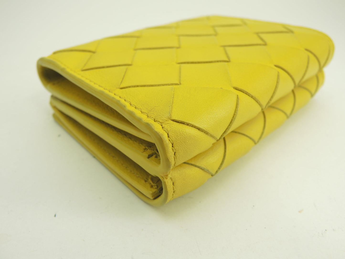 Bottega Veneta Mini Portafoglio, interno Intrecciato, Pelle Gialla, Portafoglio Compatto @P01444702Q