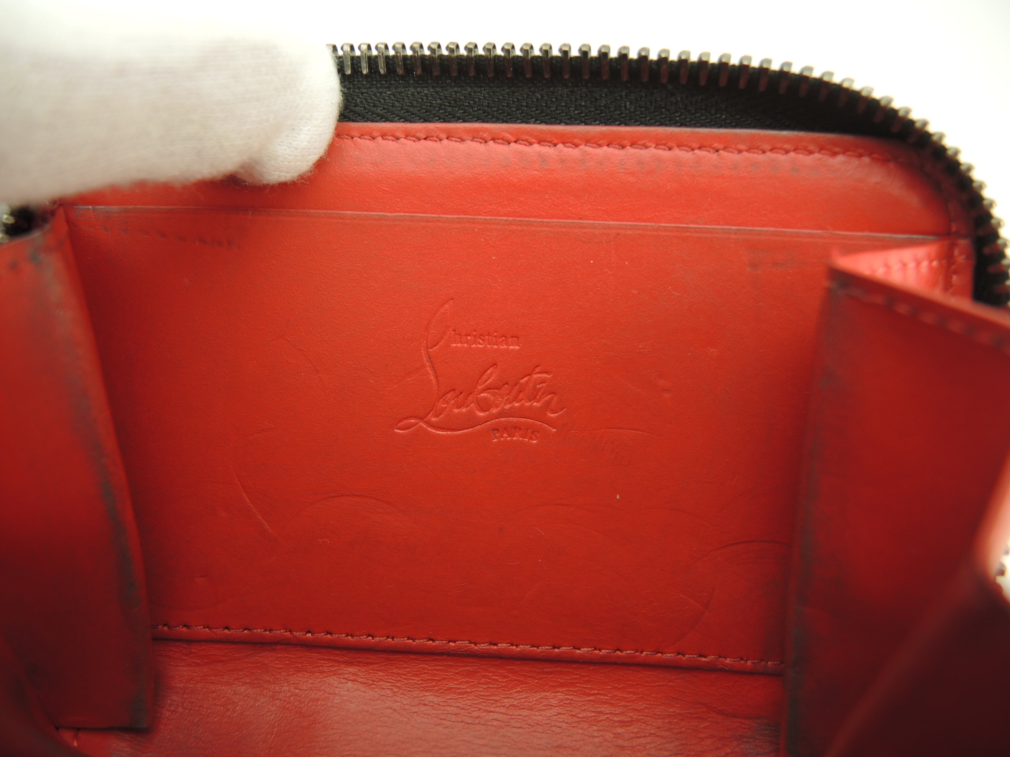 Christian Louboutin portamonete Panettone borchie in pelle nera usato @ 1