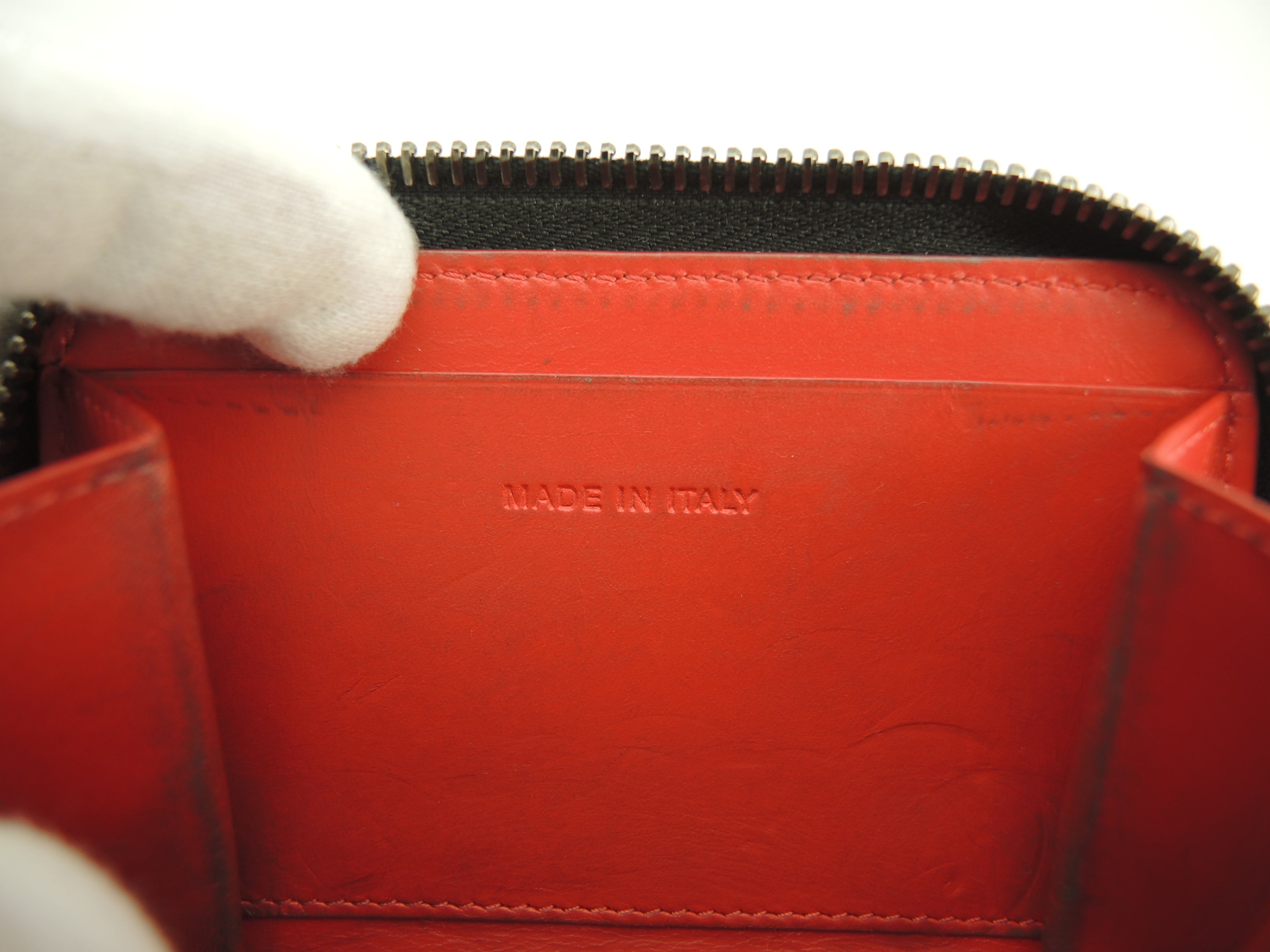 Christian Louboutin portamonete Panettone borchie in pelle nera usato @ 1