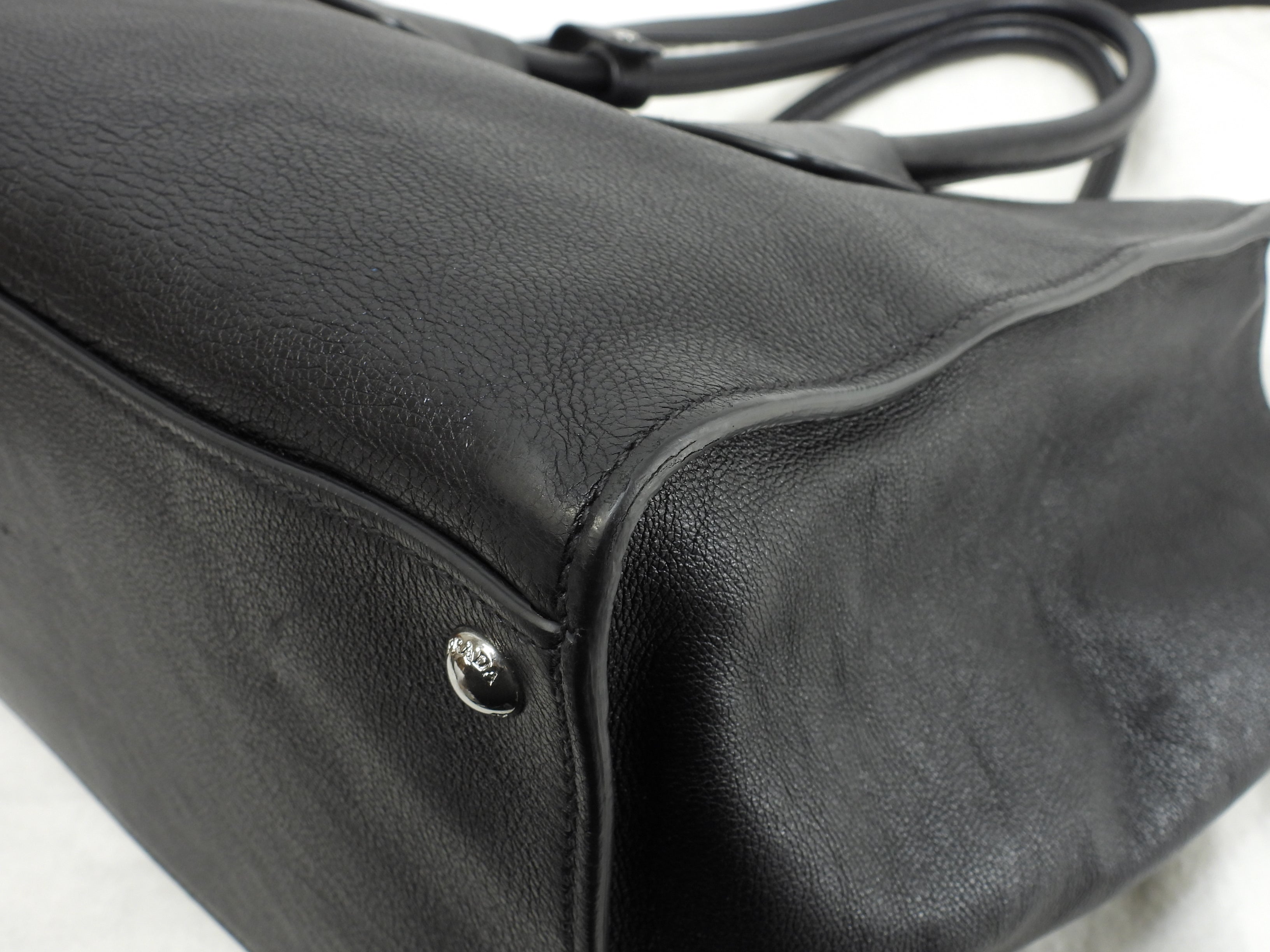Borsa a mano Prada in pelle nera, con tracolla, tote bag, borsa a tracolla @1657/R