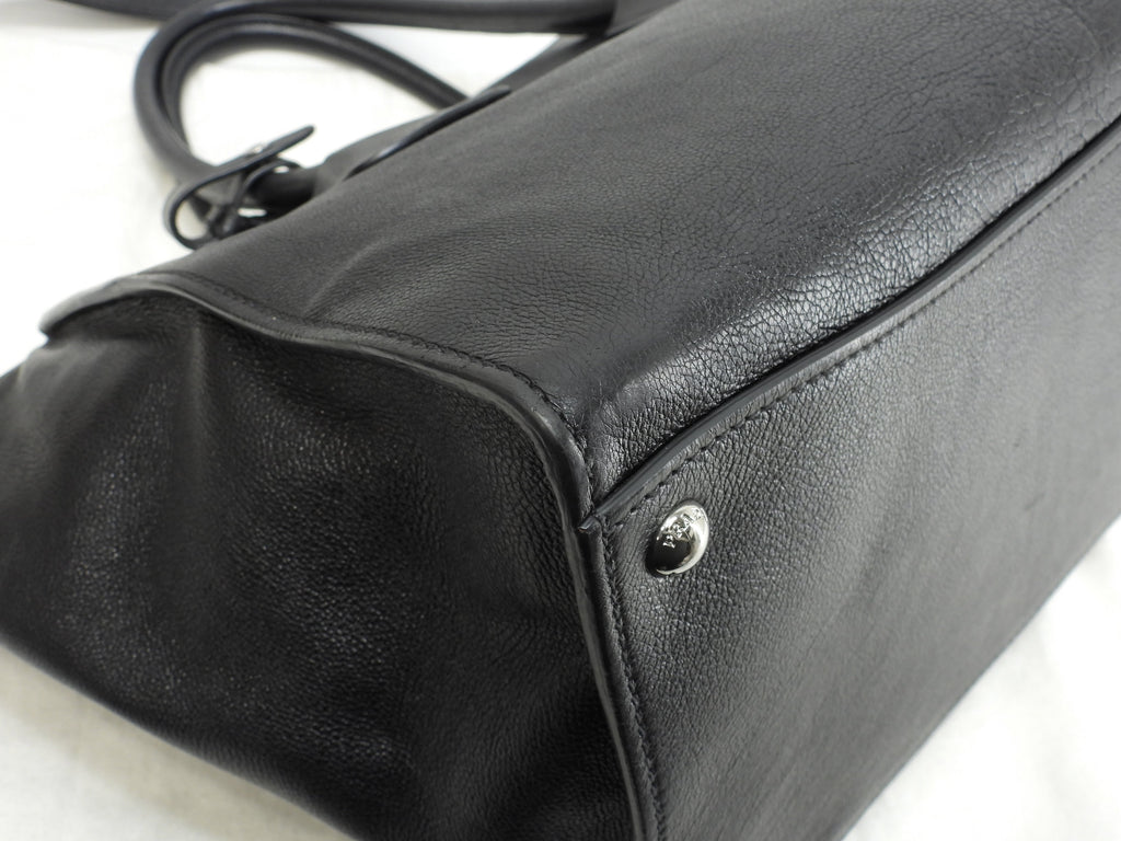 Borsa a mano Prada in pelle nera, con tracolla, tote bag, borsa a tracolla @1657/R