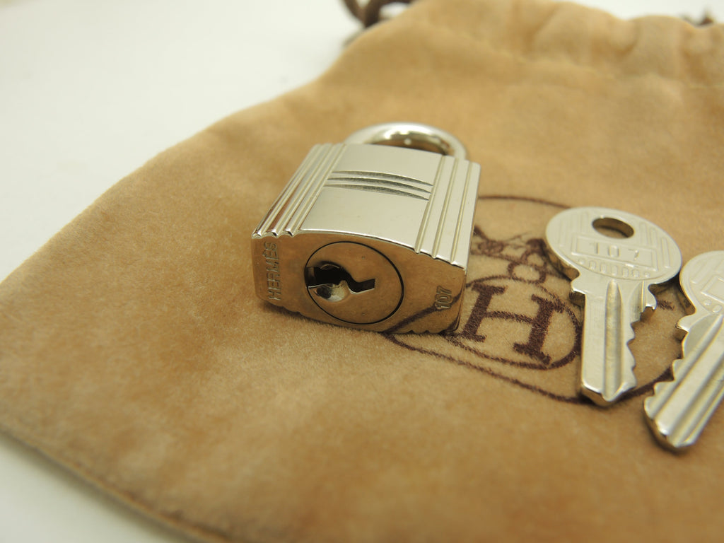 Hermes lucchetto con 2 chiavi argento brillante 107 charm borsa, ottime condizioni @ 200