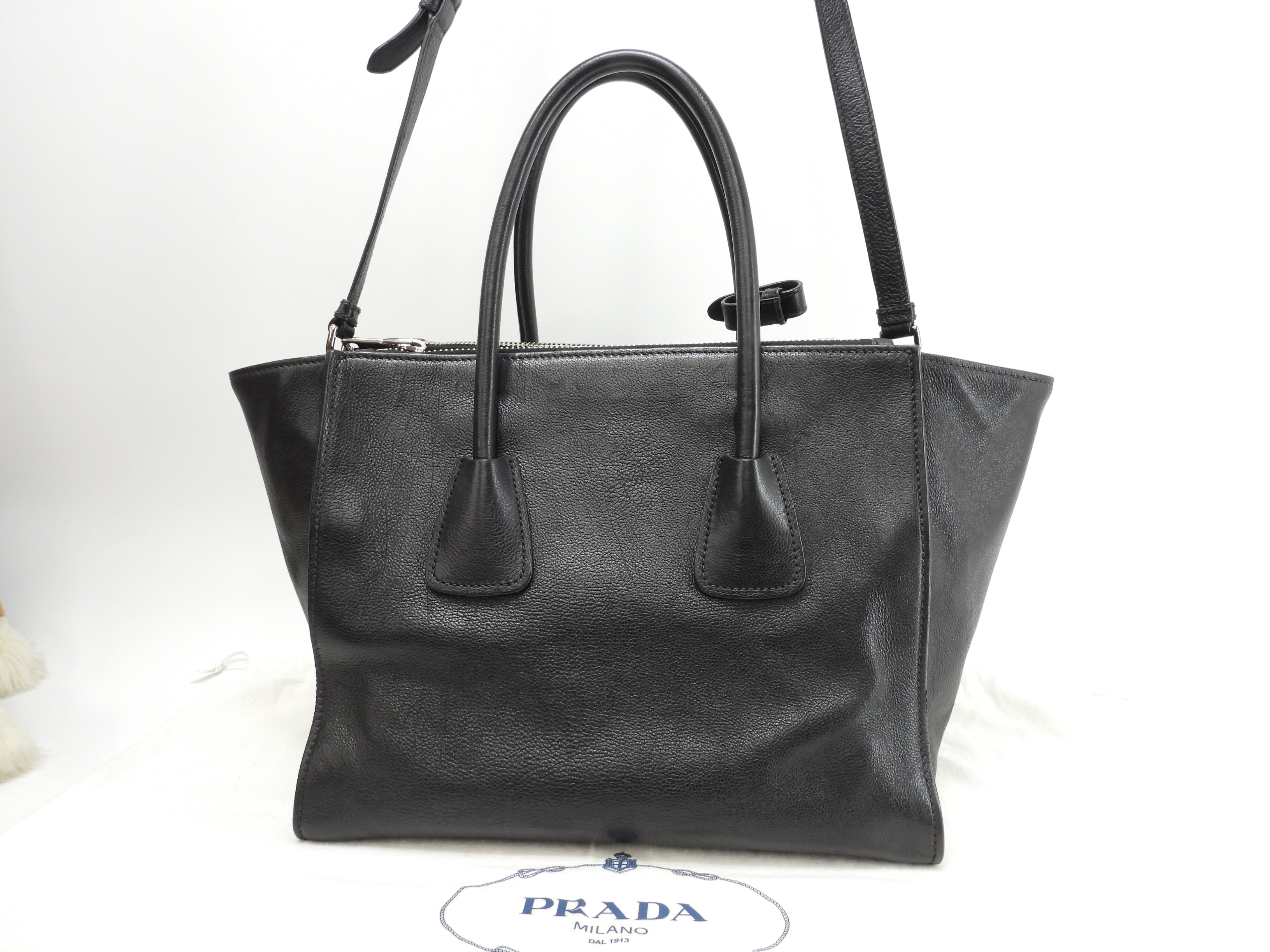 Borsa a mano Prada in pelle nera, con tracolla, tote bag, borsa a tracolla @1657/R