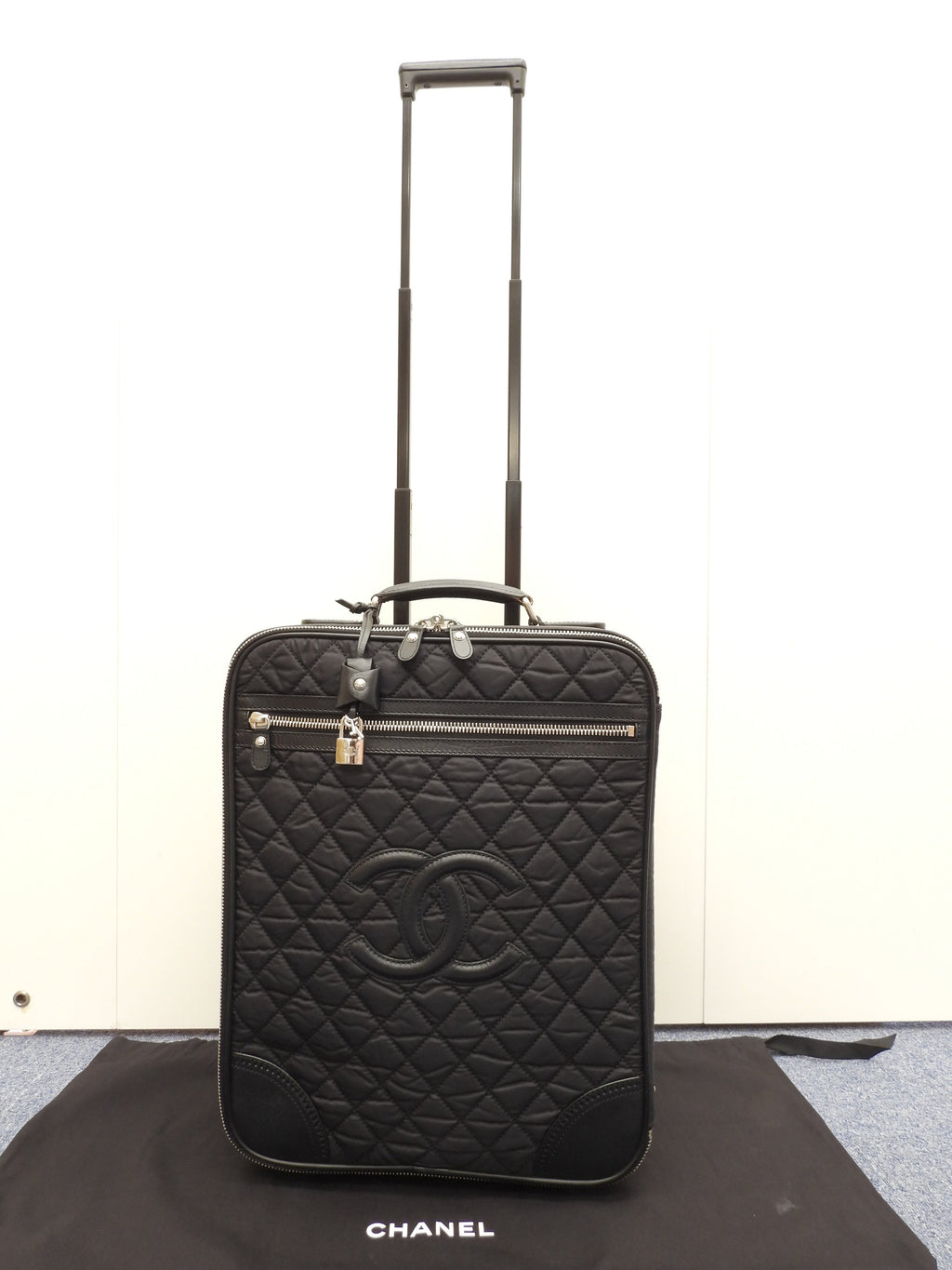 シャネル キャリーバッグ スポーツライン 黒 旅行用トロリーバッグ 美品@10831371