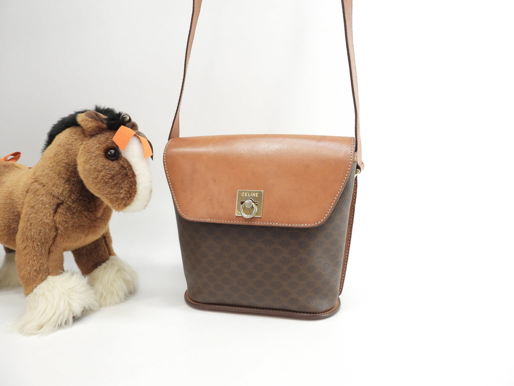 Celine Pochette, pelle sul lembo, Macadam marrone, borsa a tracolla, Trionfo@M91*