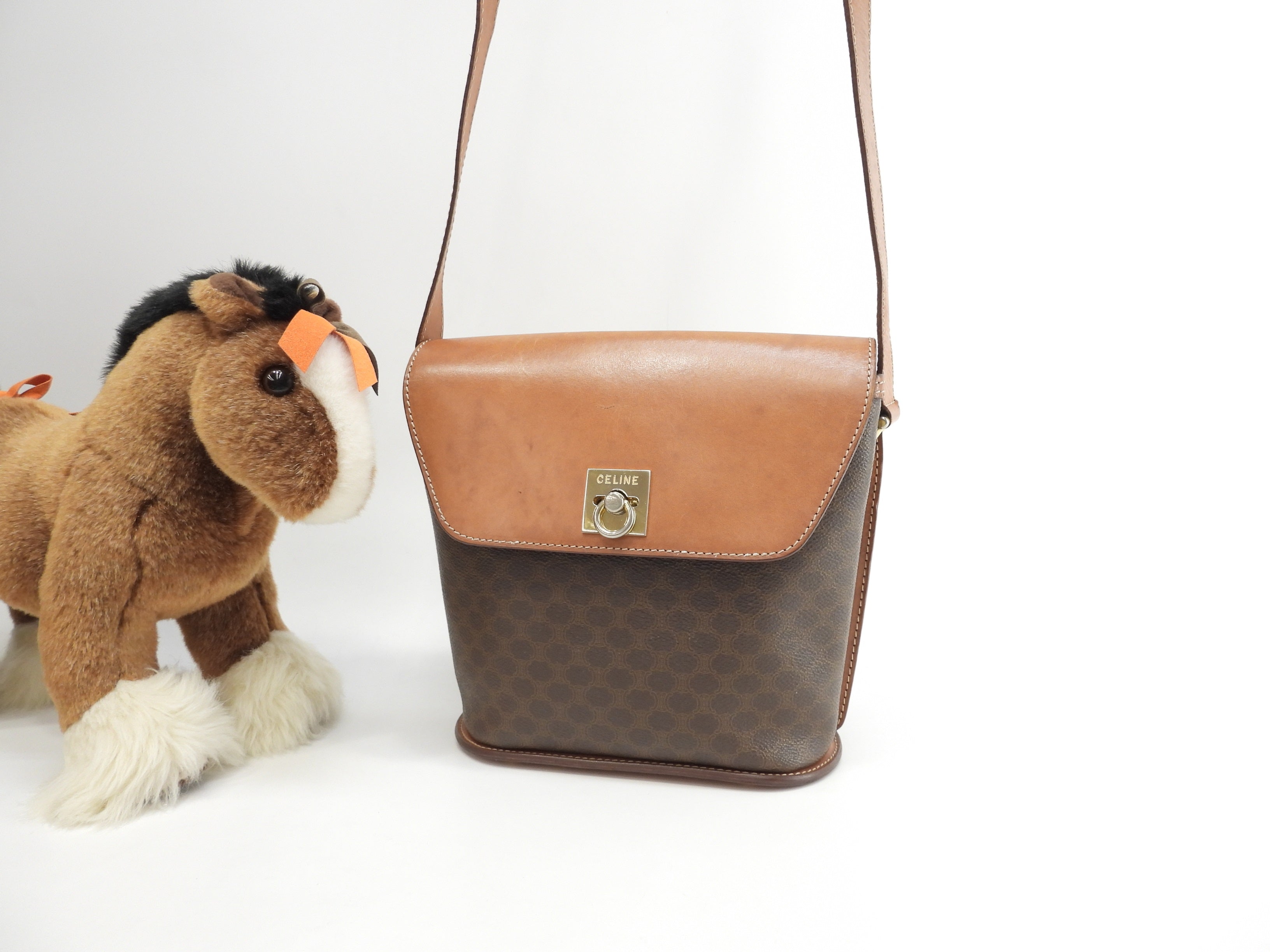 Celine Pochette, pelle sul lembo, Macadam marrone, borsa a tracolla, Trionfo@M91*