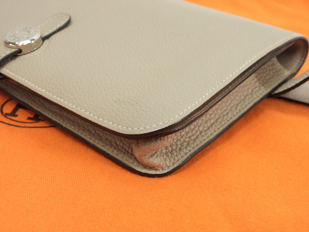 Hermès Dogon marsupio in pelle Taurillon Clémence color Tortora con cintura@□F