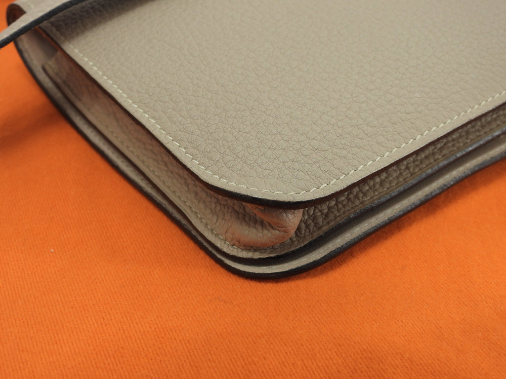 Hermès Dogon marsupio in pelle Taurillon Clémence color Tortora con cintura@□F
