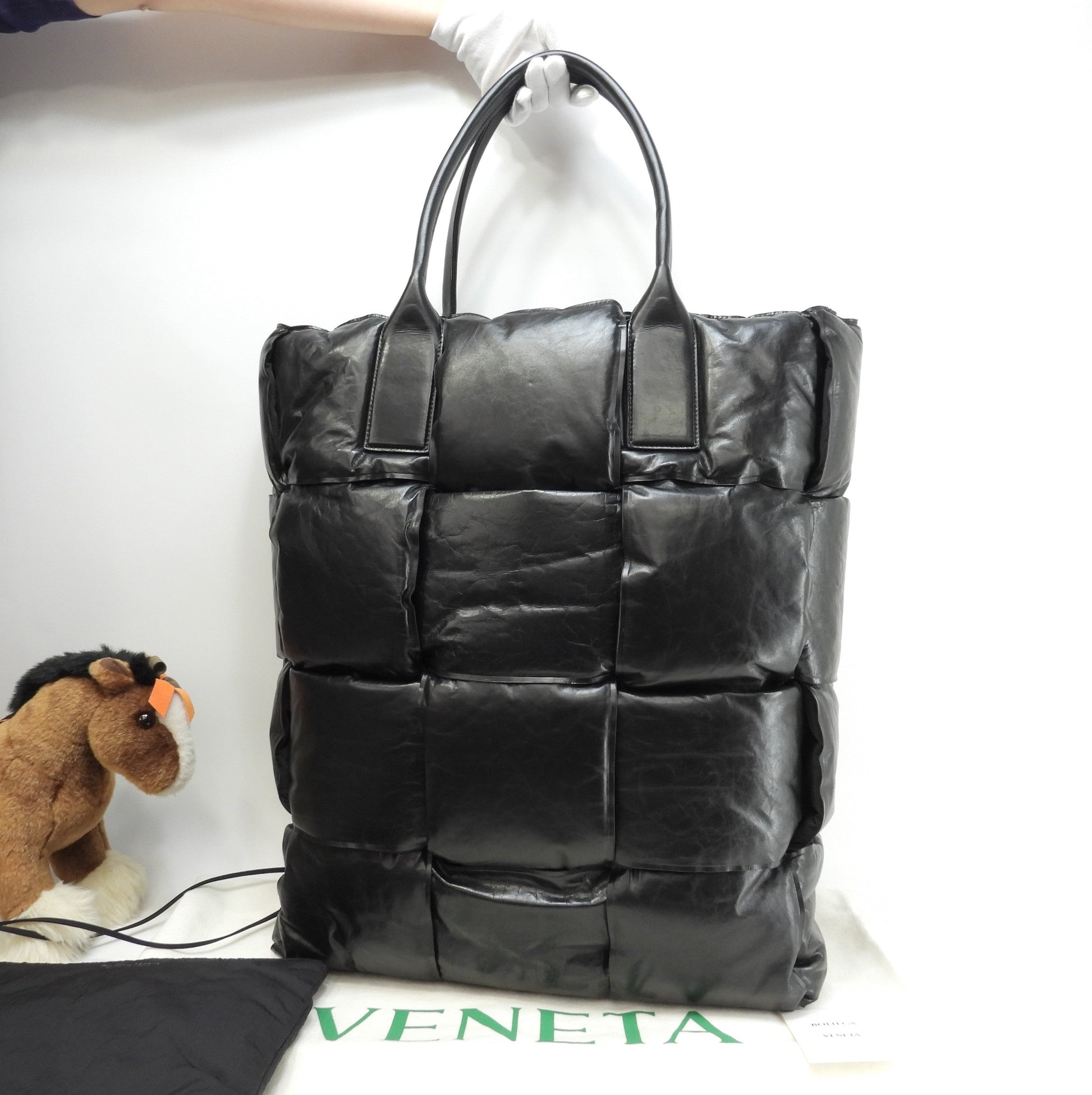 ボッテガヴェネタ メンズトートバッグ大 アルコ ラムレザー黒 ショルダーバッグ 極美品@IC 2