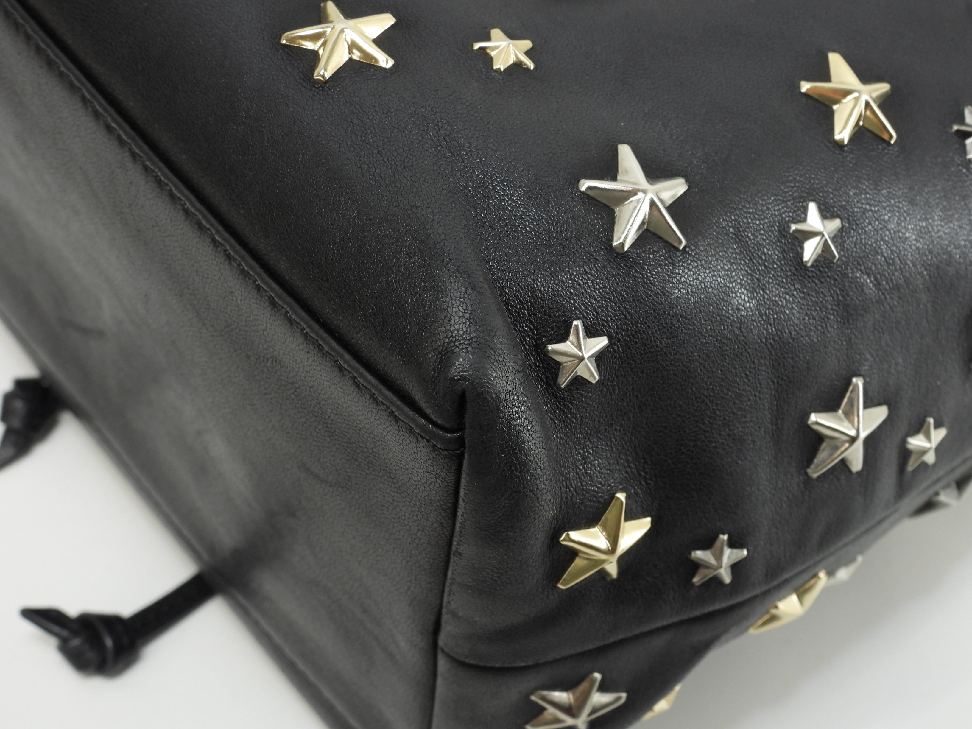 Jimmy Choo Pochette JUNO in pelle nera Borsa a tracolla con coulisse Ottime condizioni@XLSGT3