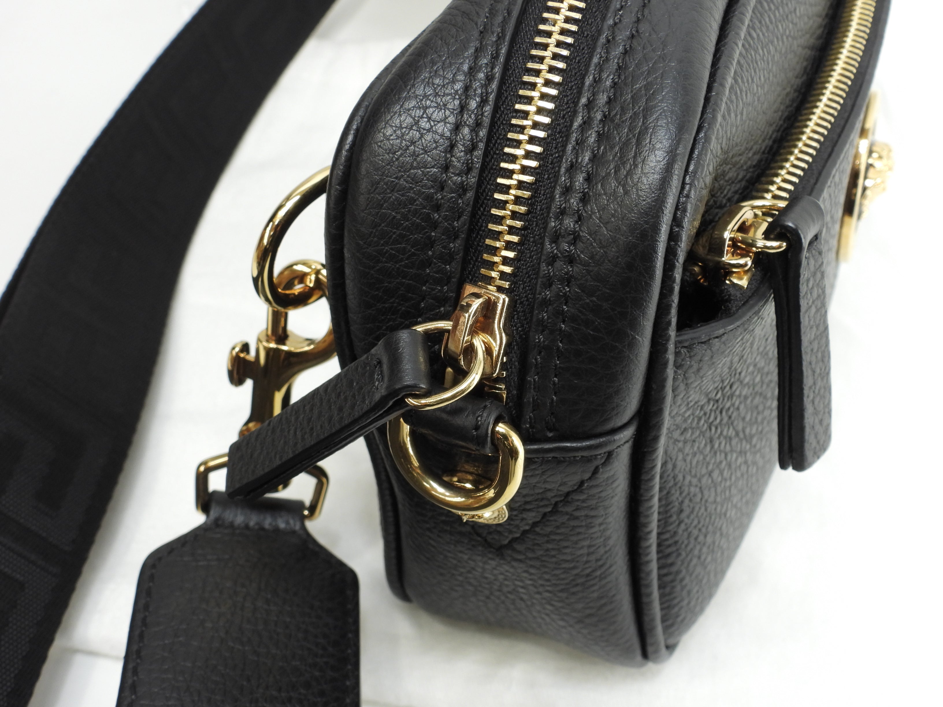 Versace Marsupio Medusa in pelle nera Belt Bag Pochette condizioni perfette @ 13