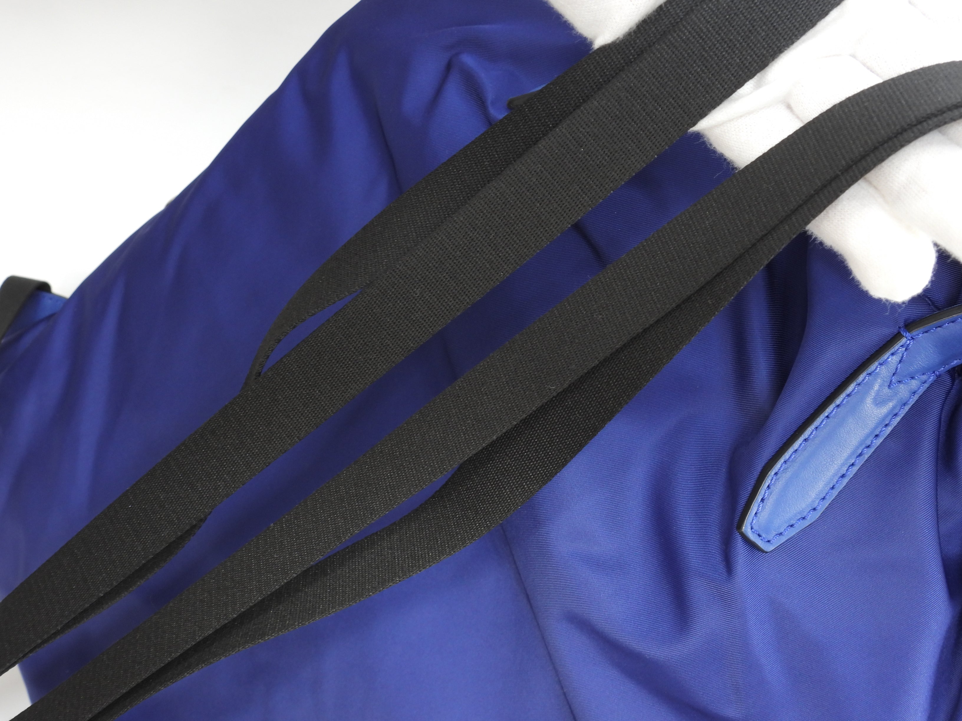 Fendi Sling Zaino "Vocabulary" in nylon blu Borsa a tracolla come nuova @ 1