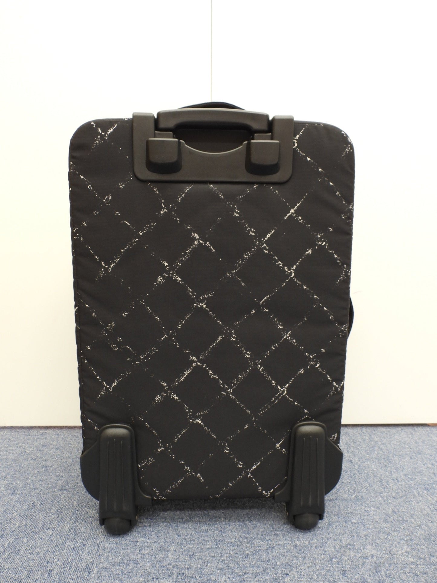 Chanel Carry-on da viaggio Travel Line vecchia, bianco e nero, trolley due ruote, ottime condizioni @5936719