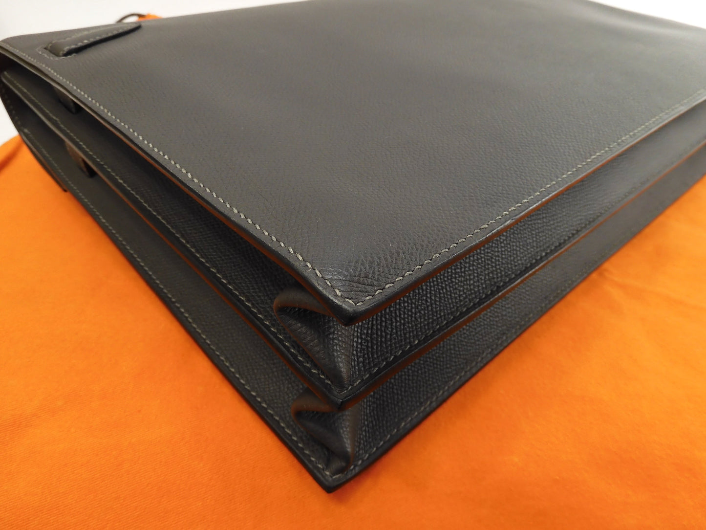 Hermès Kelly Depeches 38 Epsom/Etain Metalleria Argentata Cartella @□I