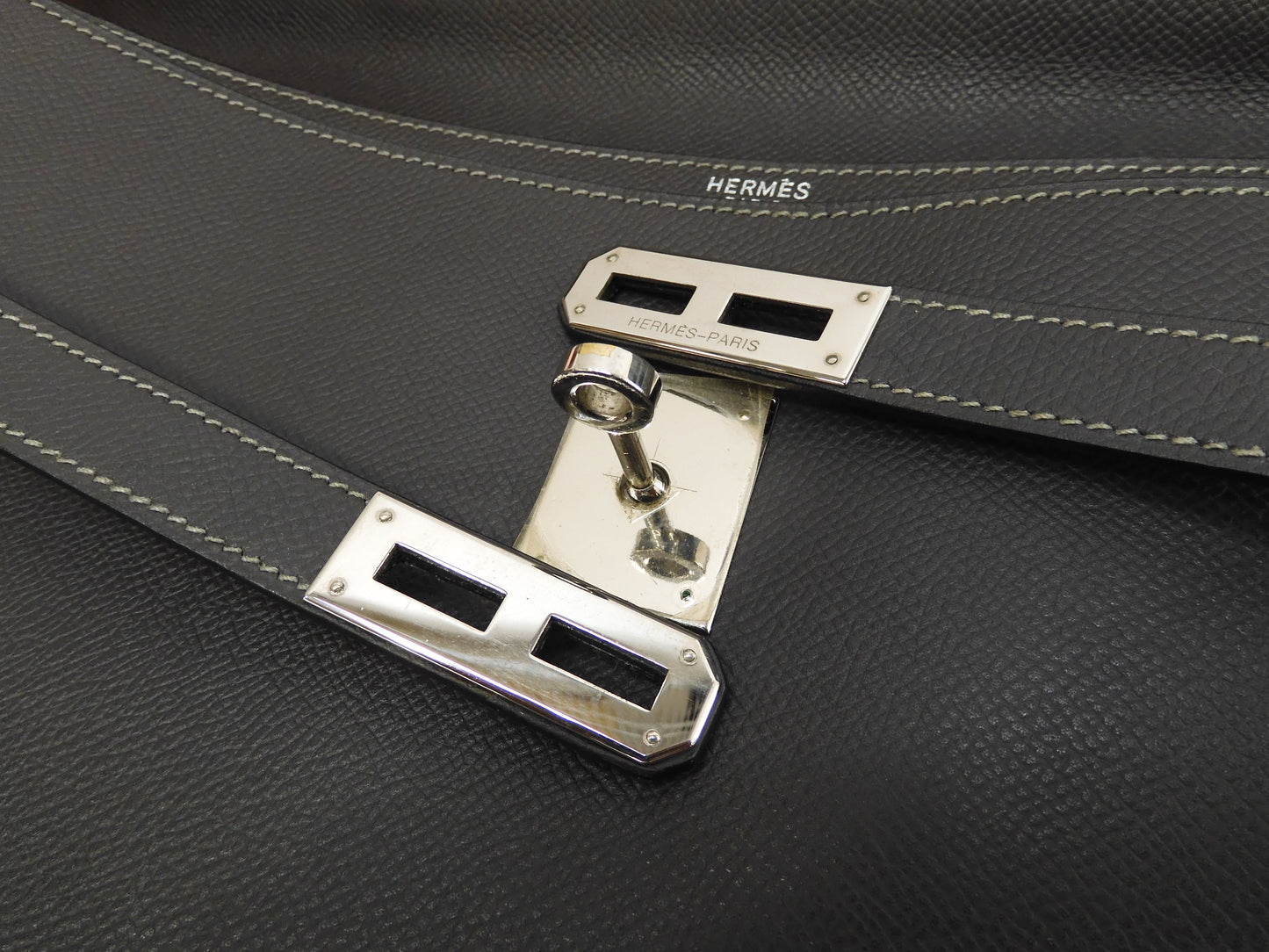 Hermès Kelly Depeches 38 Epsom/Etain Metalleria Argentata Cartella @□I