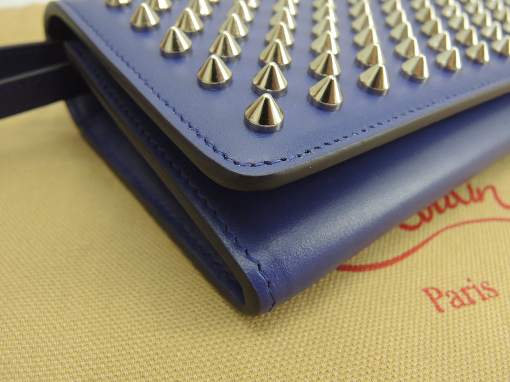 Christian Louboutin Macaron Pochette Portafoglio in pelle viola con borchie, nuovo con cartellino
