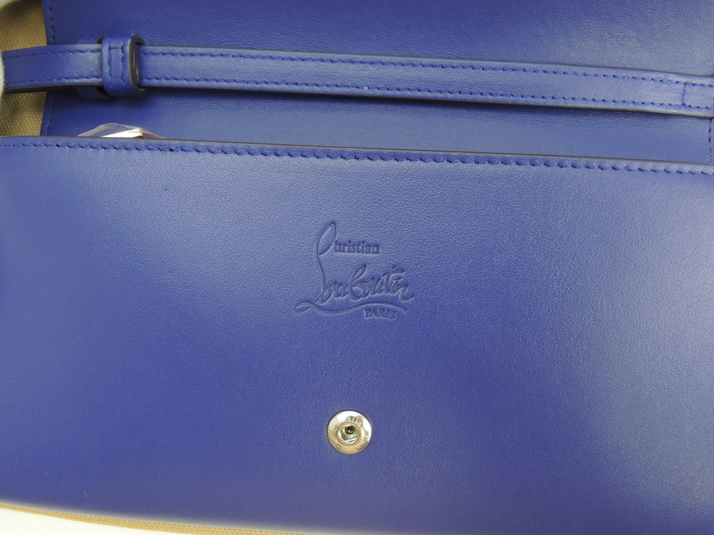Christian Louboutin Macaron Pochette Portafoglio in pelle viola con borchie, nuovo con cartellino