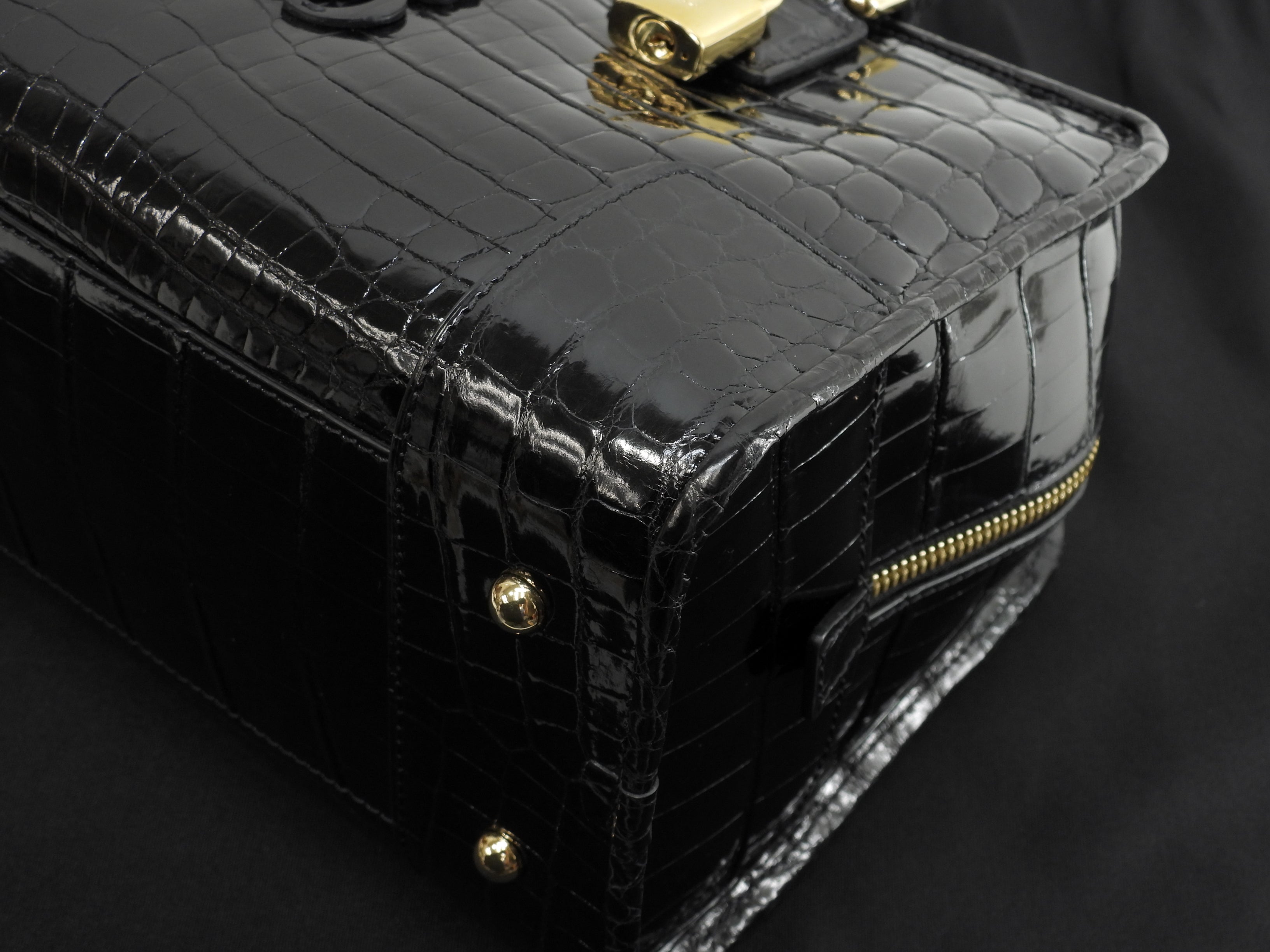 Loewe Amazona 28 Coccodrillo Nero Borsa a mano Hardware dorato Ottime condizioni@111160